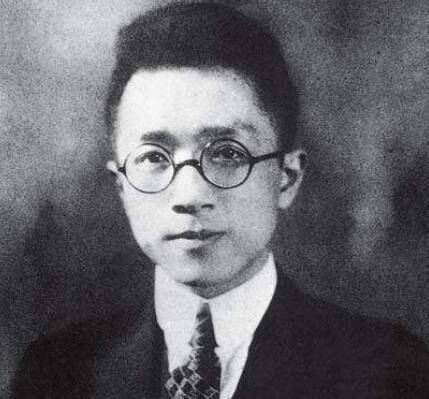 原創定親後他出國留學，7年後回來想見她，她卻躲到床帳中不肯出來