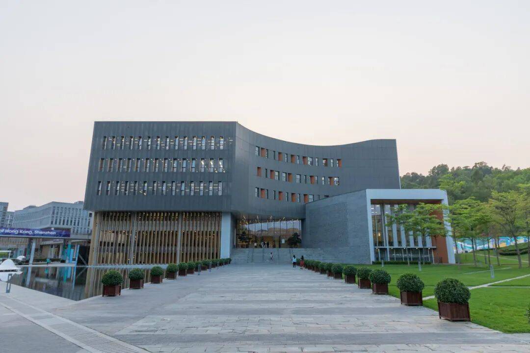 超出片！深圳5大高顏值大學校園！等你打卡！