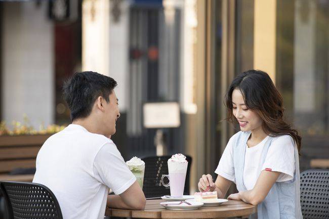 原創看了一個資料：城市相親男女比例達到1:40，男性的結婚意願，遠低於女性