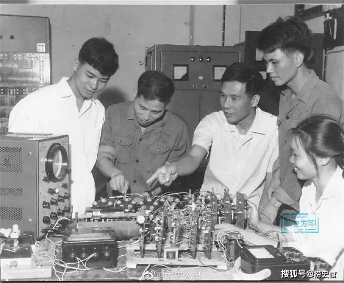 原創老照片：工農兵大學生免試上學，最初是誰提出的？