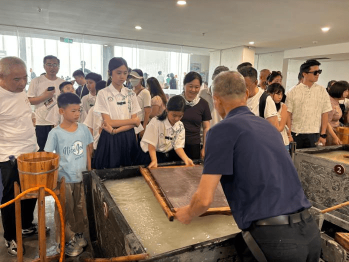 紙載千年文脈 傳承非遺匠心 —— 西園新村小學走進宣紙博物館開展文化研學