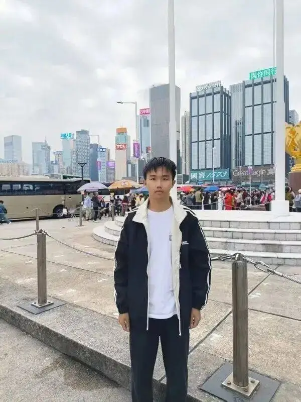 20歲廣州大學生，離校失聯