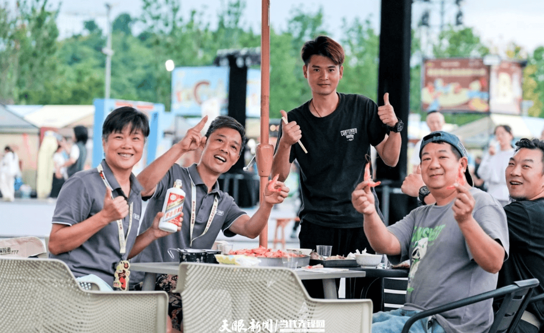 本土“西餐”與地道老滷！藏在美食美酒文化周裡的黔味浪漫