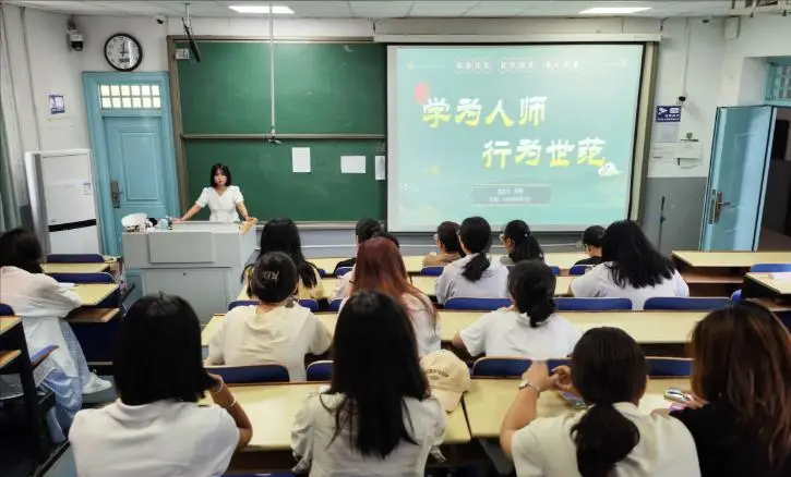 原創教師也外包了？教育絕不能淪為可以外包買賣的商業服務！