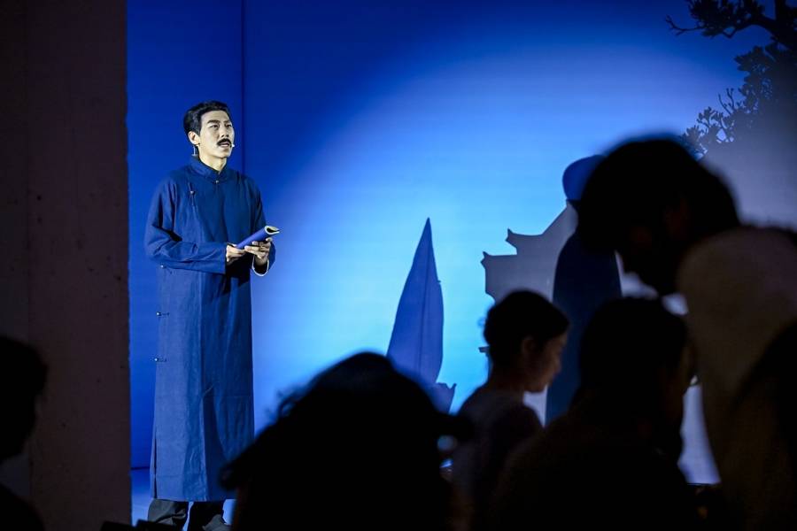 兩百多名詩歌愛好者齊聚外灘 向魯迅致敬