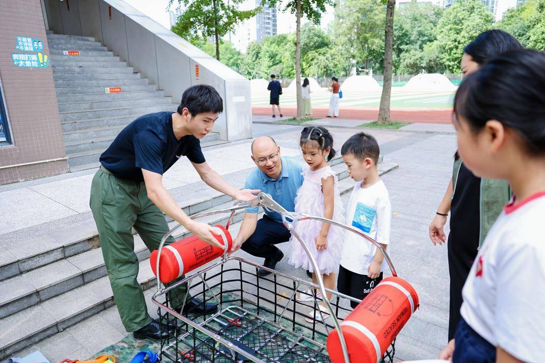 你好，新學期！成都首批“20後”萌娃上小學了