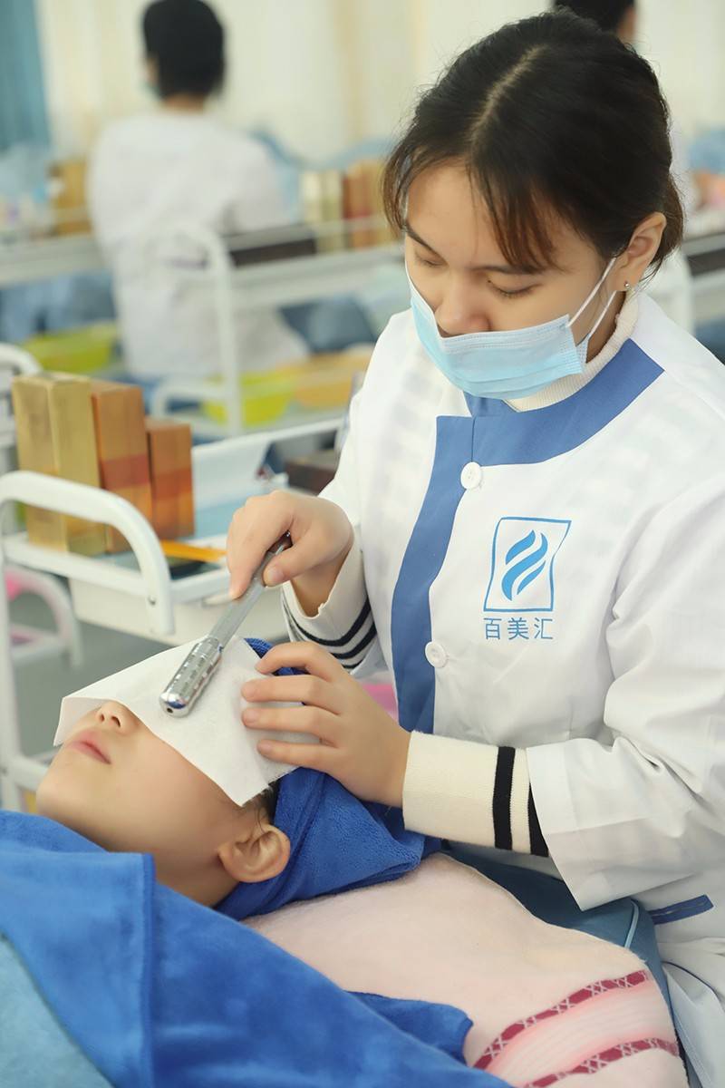 想做美容顧問推薦去哪裡學美容，岳陽手把手教學的美容培訓課程怎麼樣