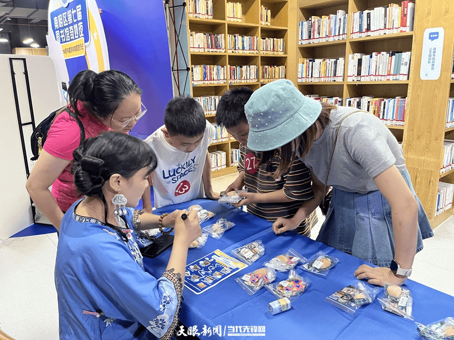 星夜伴讀，趣遊書海！解鎖南明圖書館奇妙夜