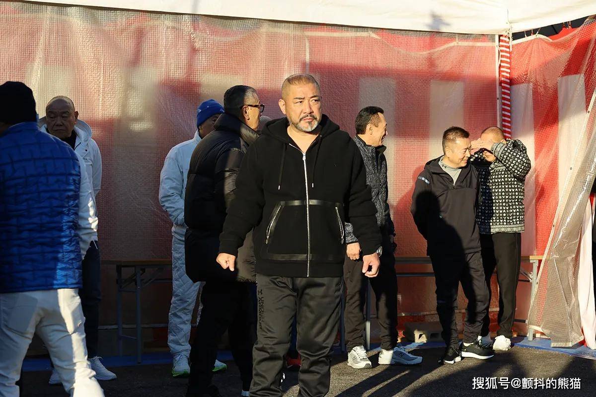 原創當黑社會遇上奢侈品：山口組元旦搗年糕，成了頂級奢侈品秀場