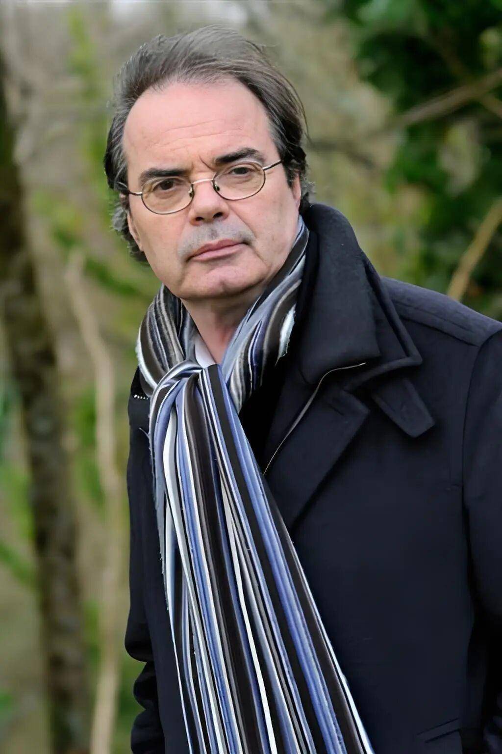 伊馮·勒芒：吉狄馬加的詩歌，透過鷹，呼喚天空，透過人，呼喚大地