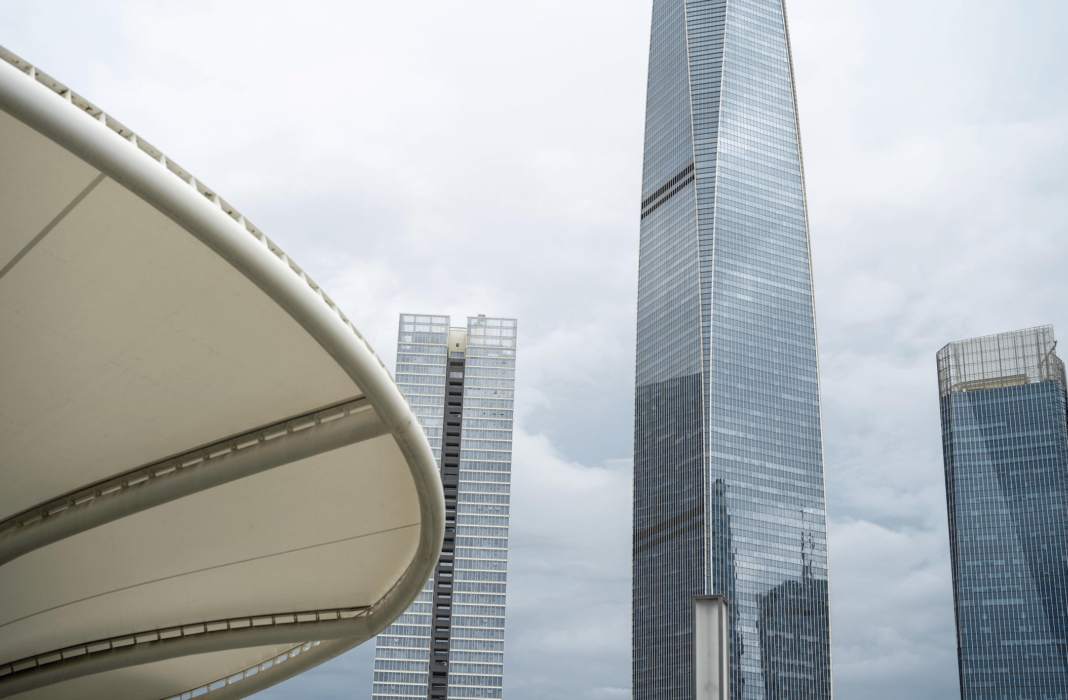 專訪趙燕菁：越要告別 “賣地依賴”，越要穩住房產價格