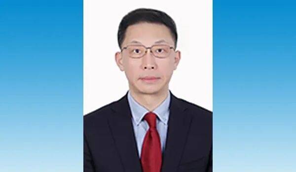 程一堃任外交部歐亞司司長，齊大海任外交部條約法律司司長