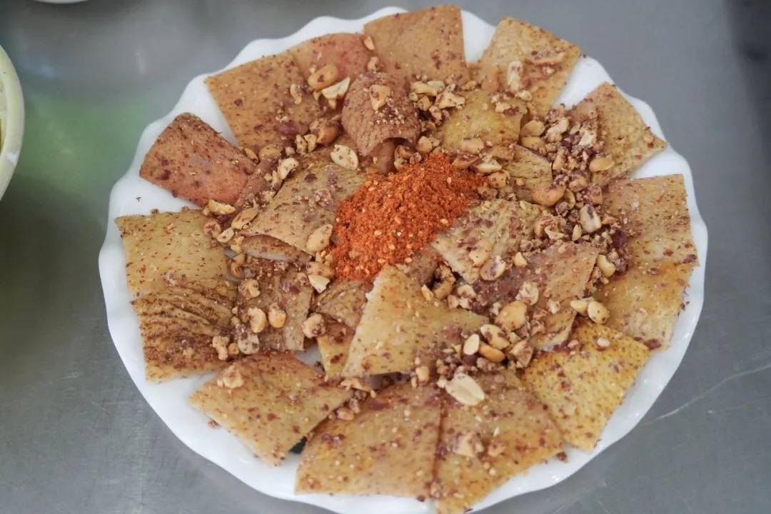 新春走基層｜大理觀音塘美食一條街：市井煙火裡的白族風味