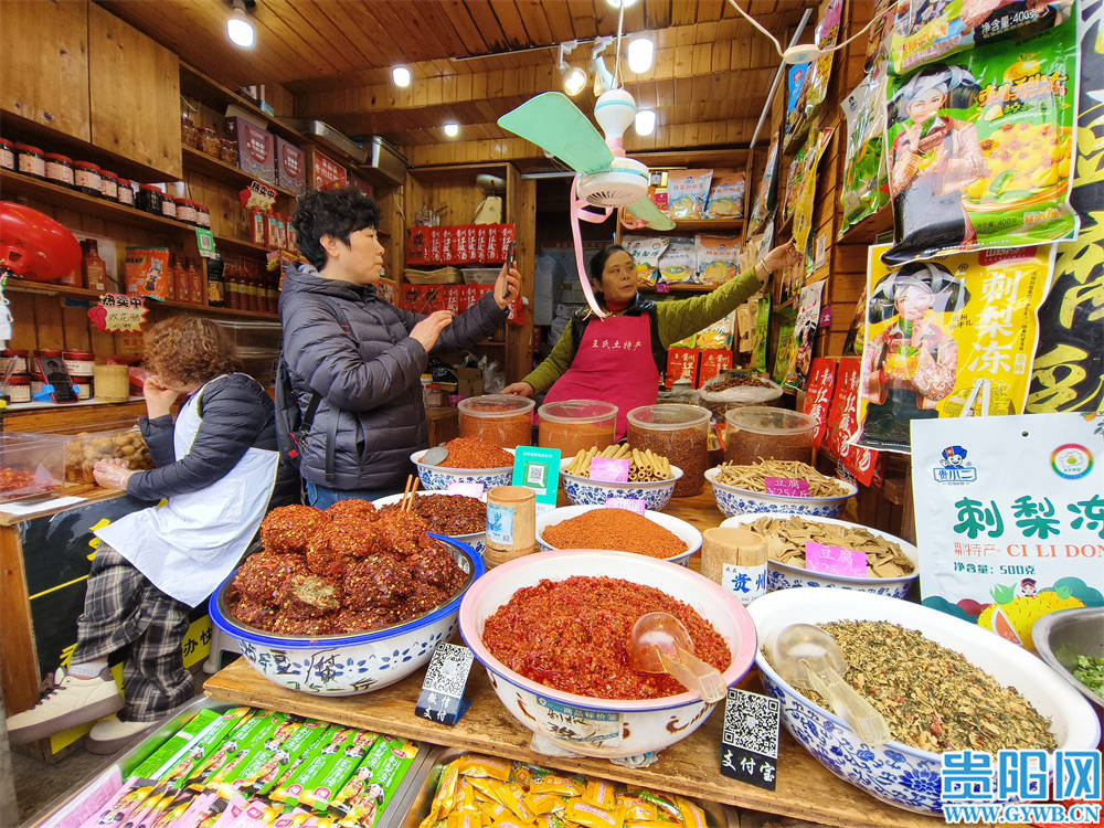 青巖古鎮成為新春旅遊熱門打卡地