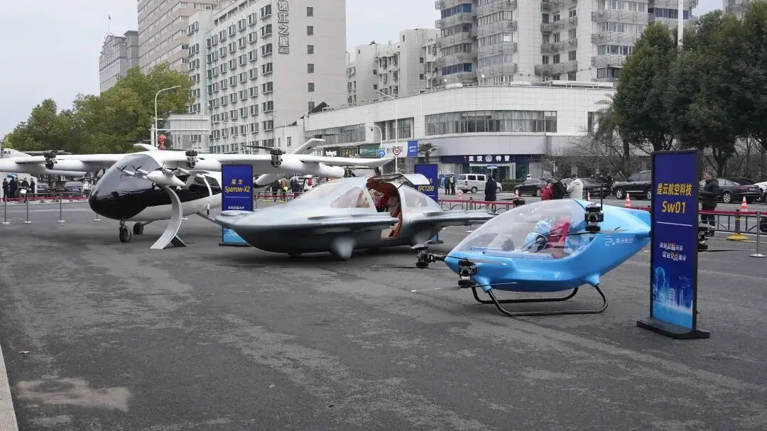 剛剛，飛行汽車現身武漢！