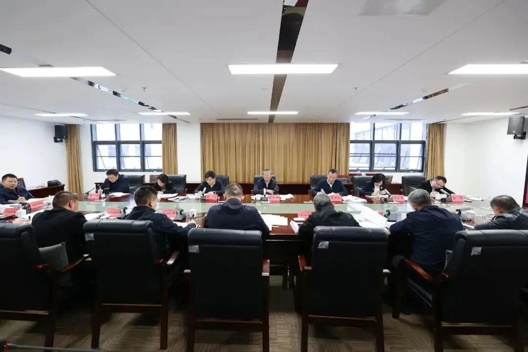 胡忠雄主持召開貴安新區大抓經營主體和科技創新工作專題會