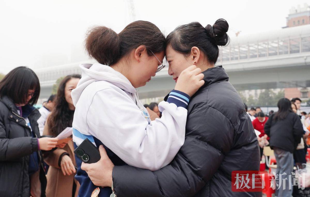 大學中學“同臺共講”，成人禮變身思政大課堂