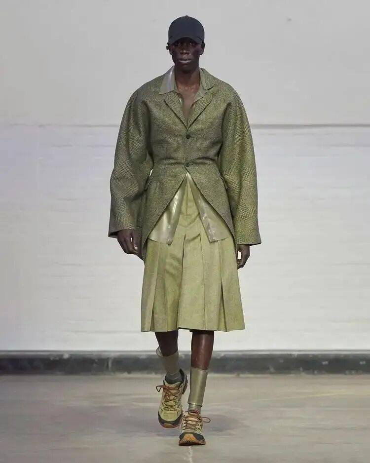 服裝畢業設計釋出 | 2026中央聖馬丁藝術與設計學院-研究生服裝畢業秀！