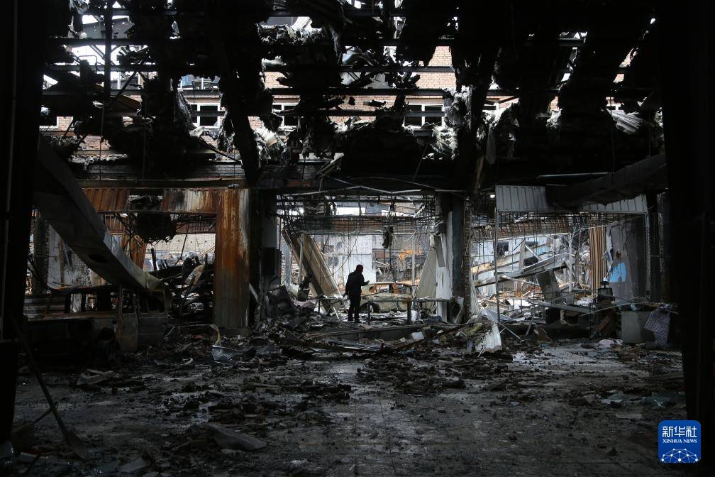 探訪德黑蘭被損毀的汽車服務中心