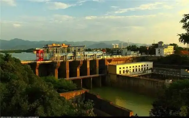 遊歷雅記：風渡柳湖，山河敘語——感人至深的移民故事