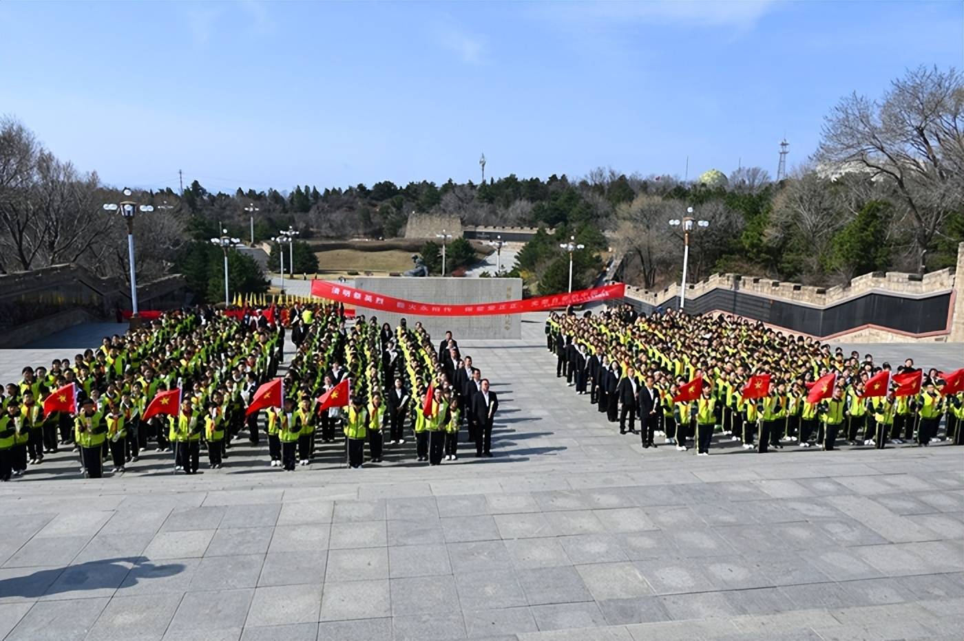 盂縣第三實驗小學舉辦愛國主義教育實踐活動