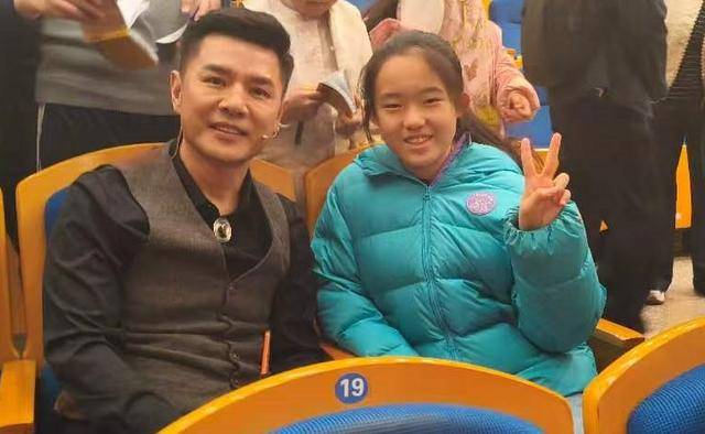 青春在場 | 沉默裡的聲音 戲劇中的真誠