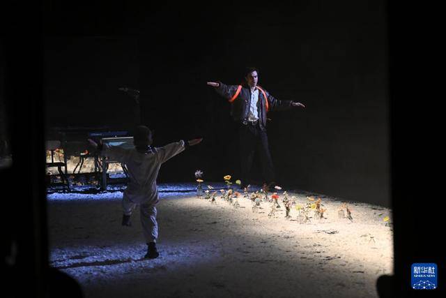 中法合作音樂戲劇《小王子》在南寧上演