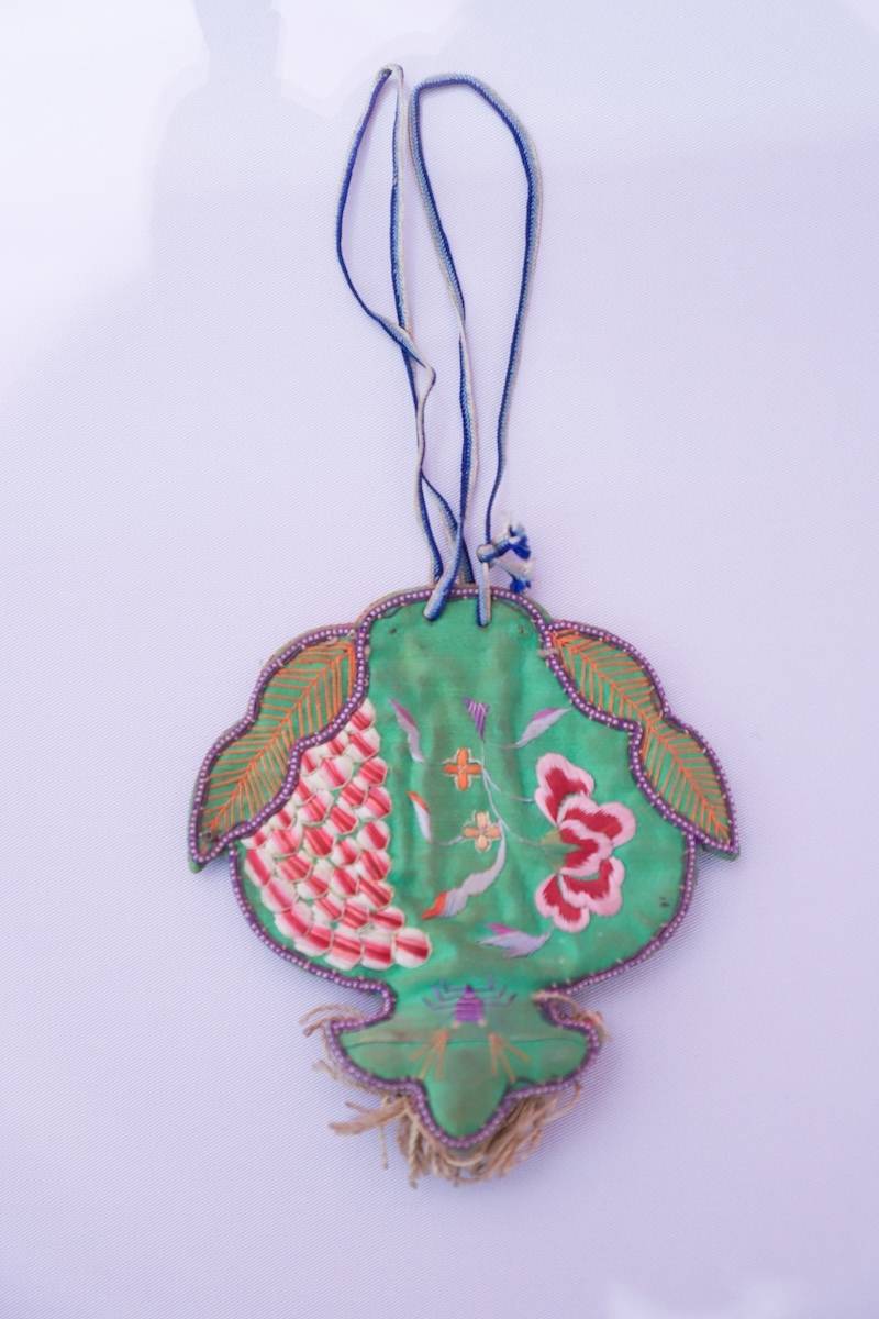 感受盈握之間的荷包與刺繡之美