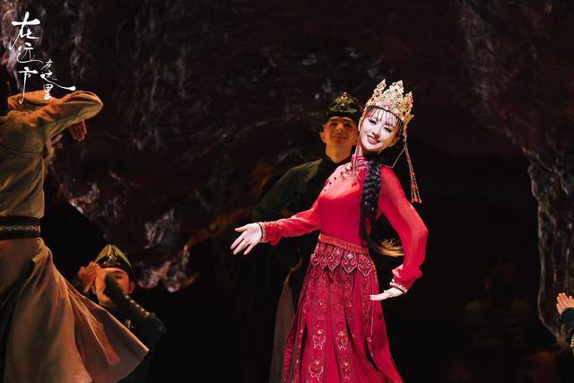 佟麗婭領銜 舞蹈詩劇《在遠方·在這裡》驚豔亮相山西太原