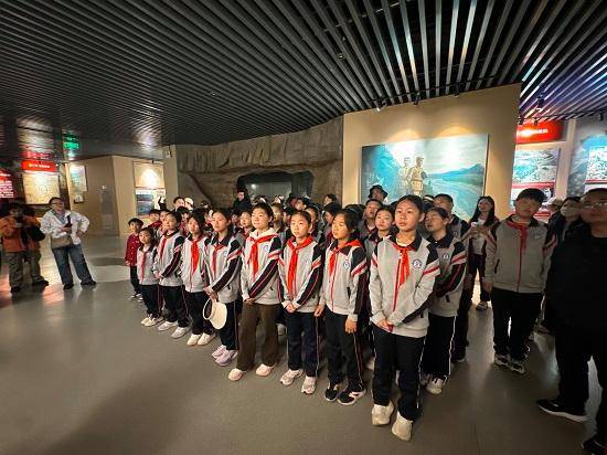 原創臨沂金盾小學開展孟良崮親子研學活動