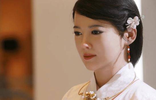 原創女性機器人供不應求，宅男：有三點著實好用，比真人都厲害