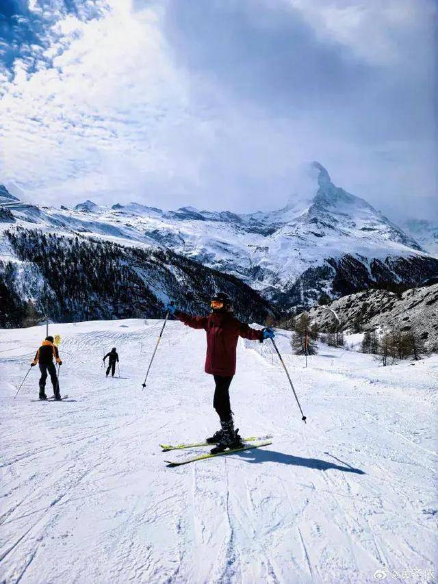 離婚後的黃聖依，已出國瑞士留學深造工商管理，最新發文曬留學生活