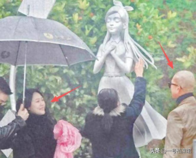 難怪大S火化快又有隱情，張蘭律師出手，這次馬筱梅搬家也受牽連