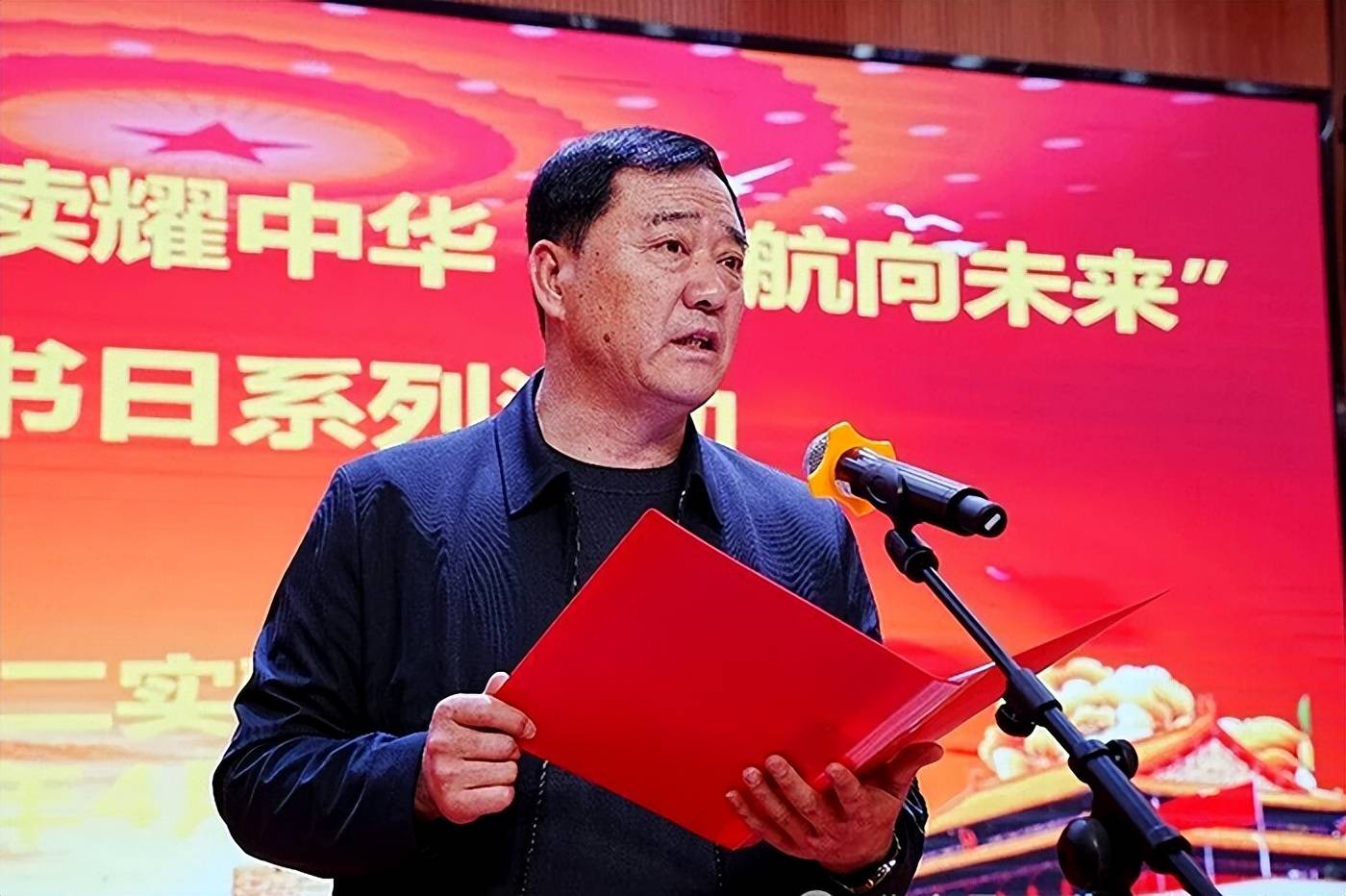 盂縣第二實驗小學六年級經典誦讀比賽圓滿落幕