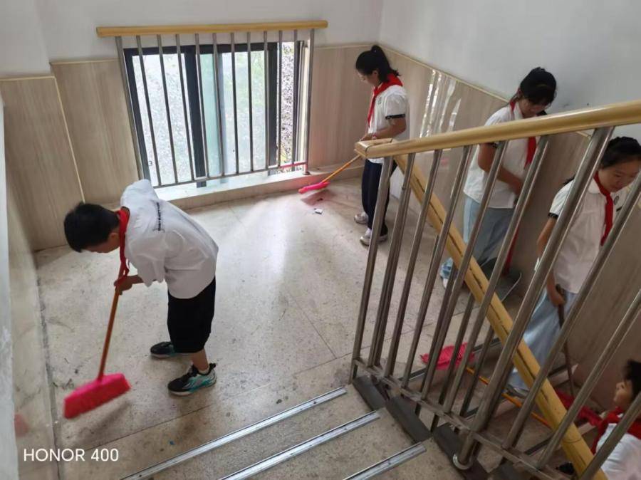 合肥市躍進小學：勞動踐初心 感恩送清涼