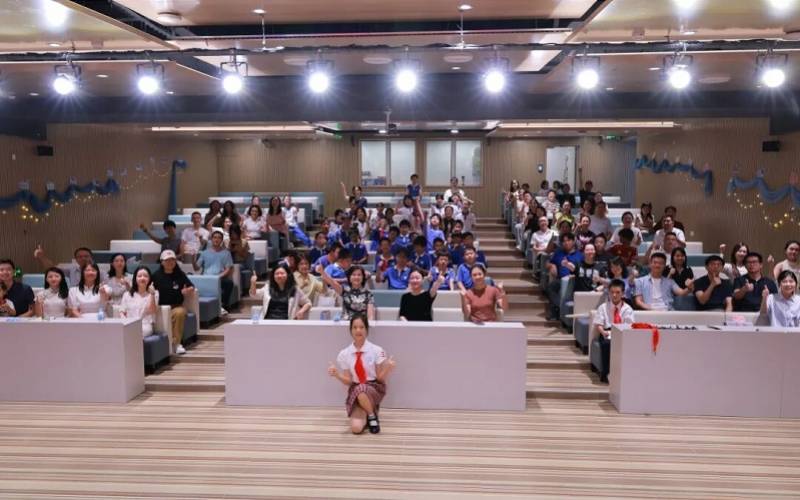 打造“高鐵”主題畢業典禮，深圳這所小學送別首批畢業生