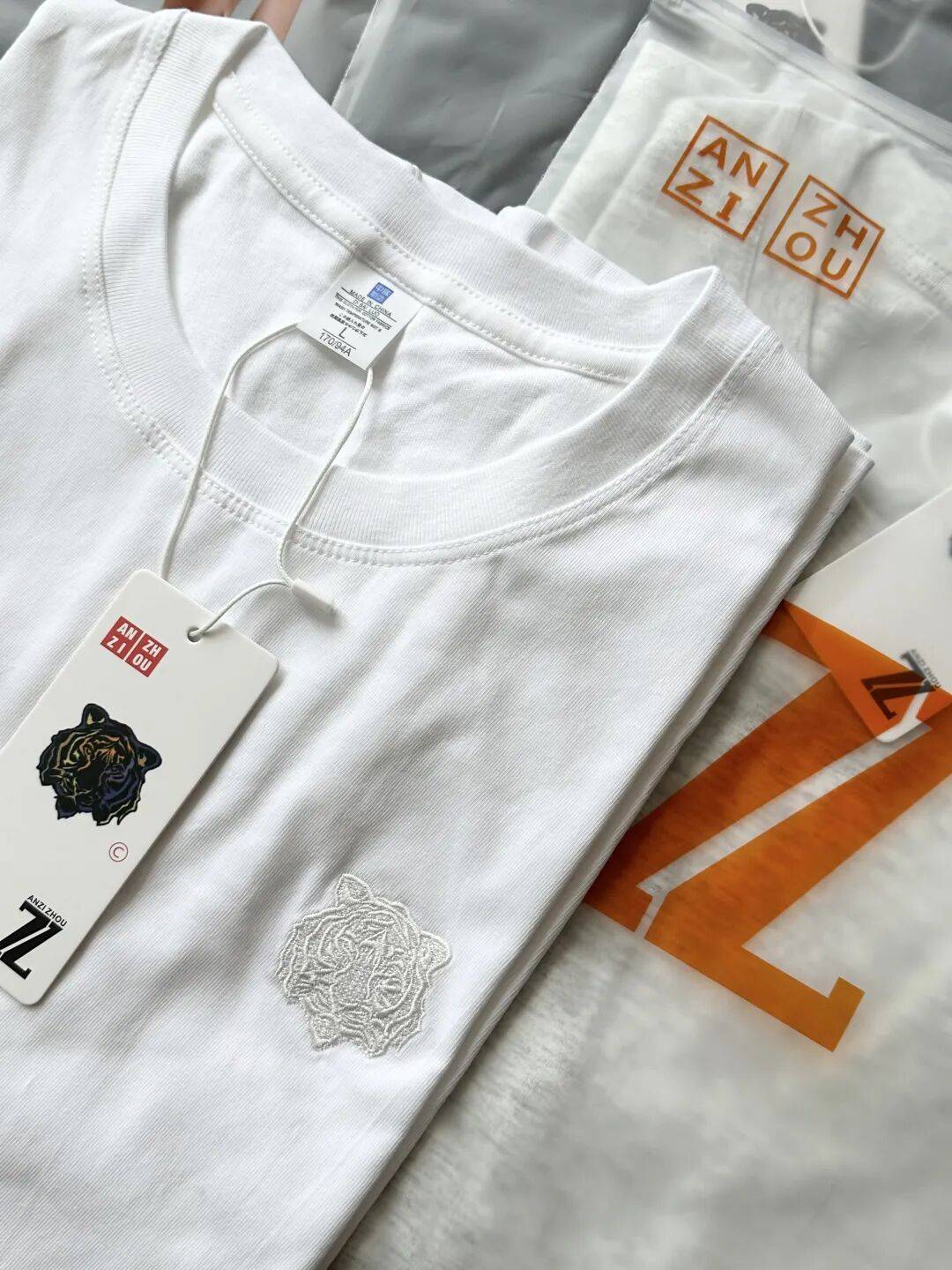 賣一次爆一次！口碑團男士虎頭刺繡背心太頂了！