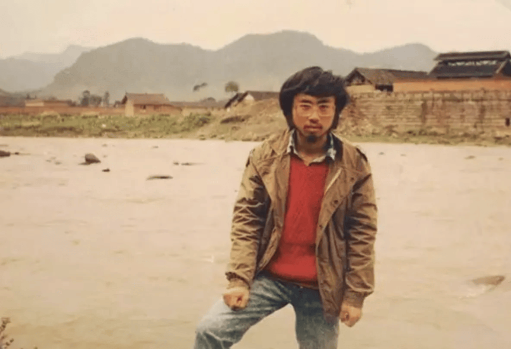 從海子《日記》出發，重訪被詩歌點亮的戈壁小城德令哈