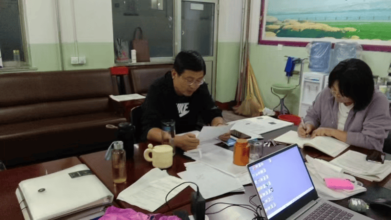 忻州市優秀共產黨員——原平市第一中學高一年級主任、班主任、數學教師胡增強