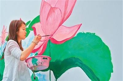 大學生暑期牆繪 賦能鄉村文旅（圖片新聞）