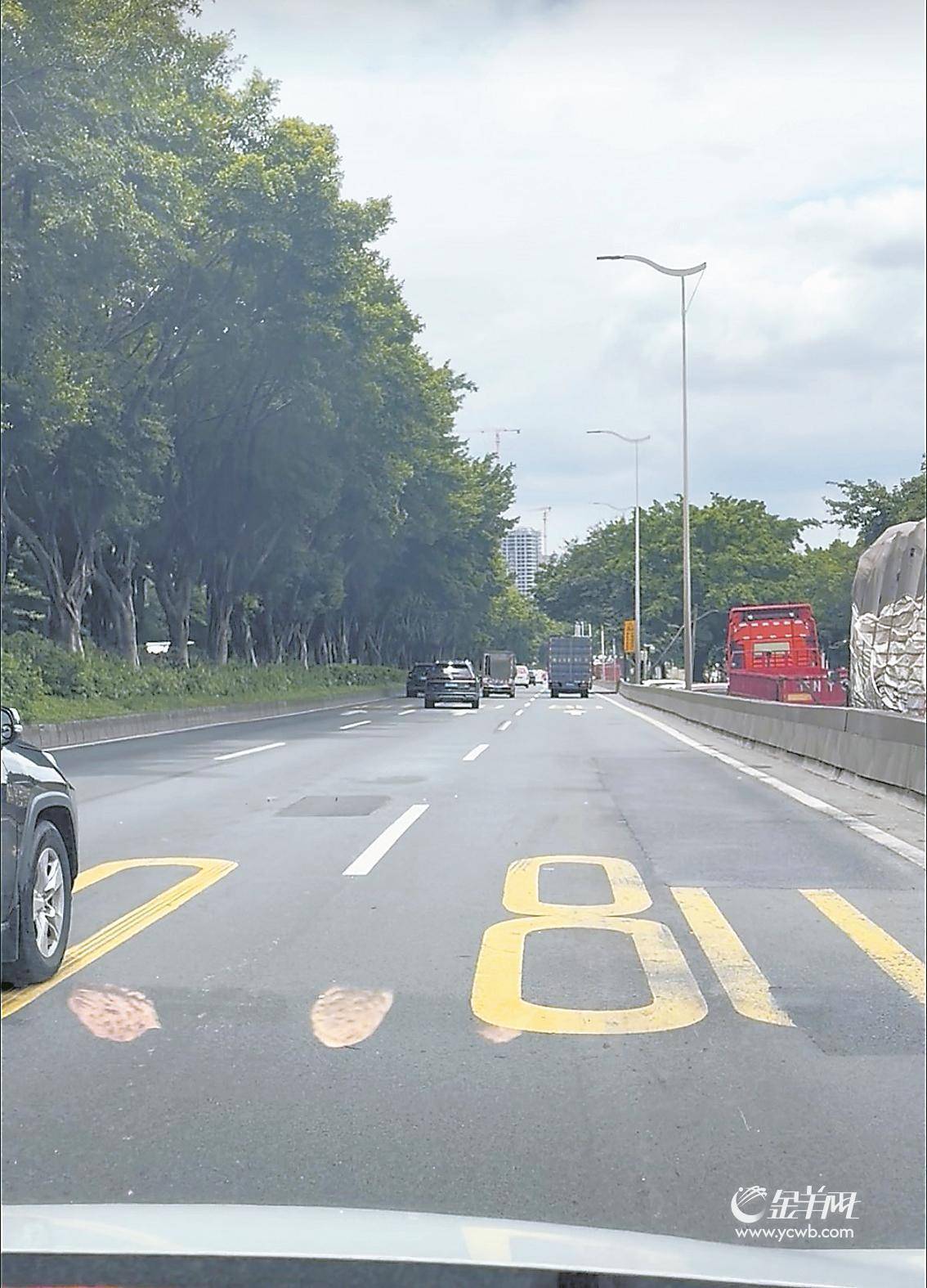 廣園快速路頻現坑窪，汛期反覆“打補丁”難以治本