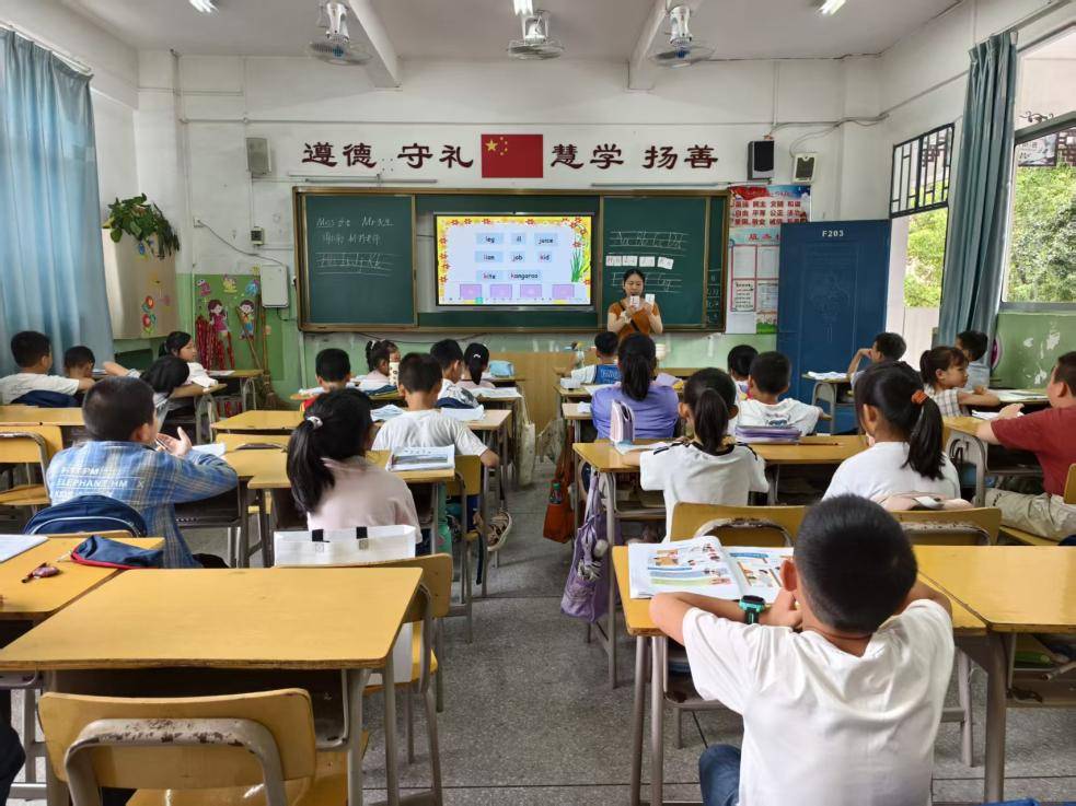 樂享暑託時光 賦能多彩成長：尋烏縣城關小學2026年暑期託管服務活動掠影