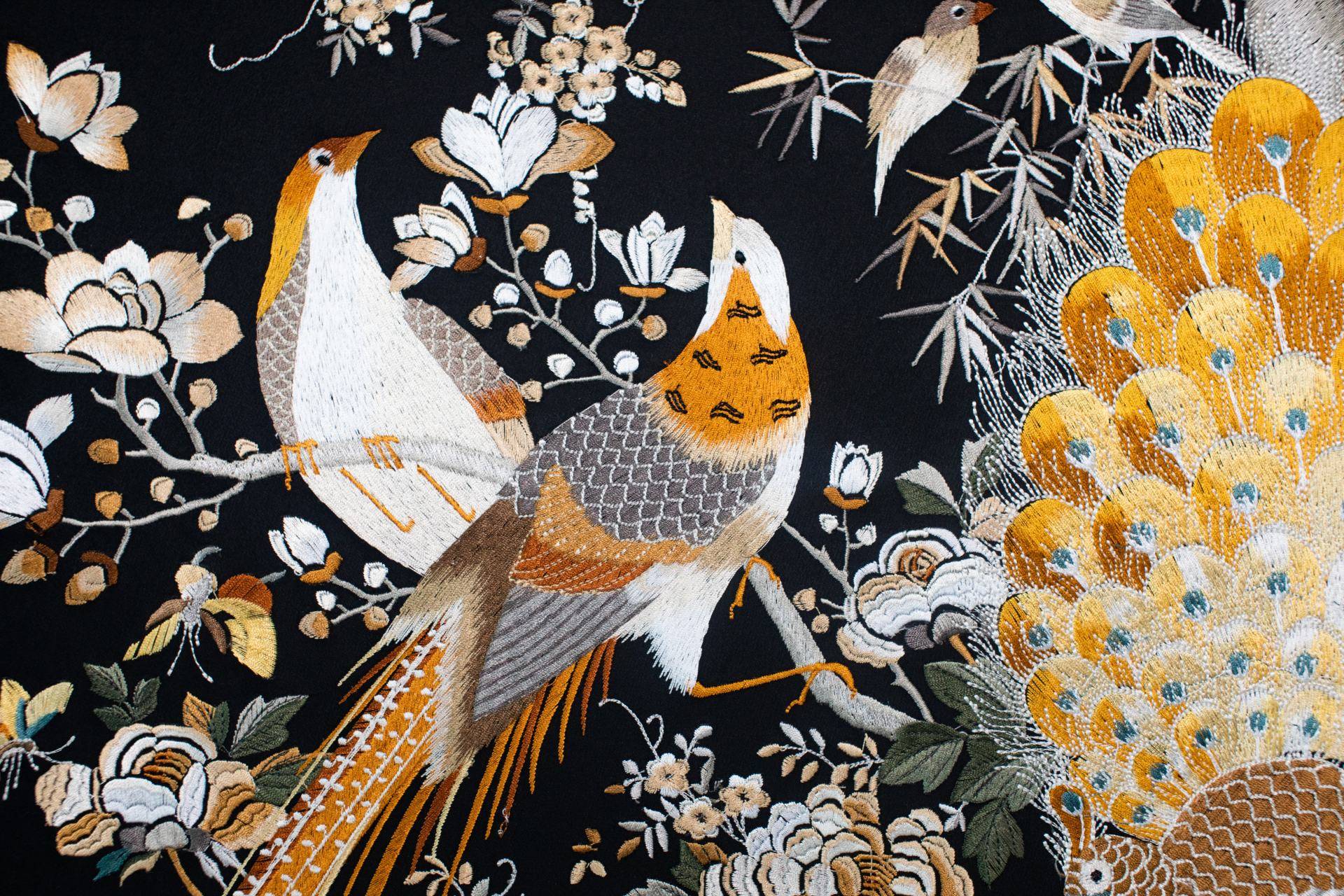 整牆獨幅刺繡軟裝哪家更靠譜？乾莊刺繡多層蘇繡工藝耐用