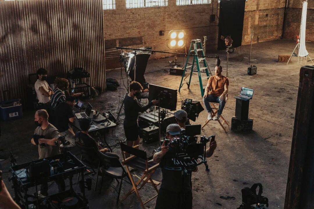 AI影視急需告別嘴炮時代