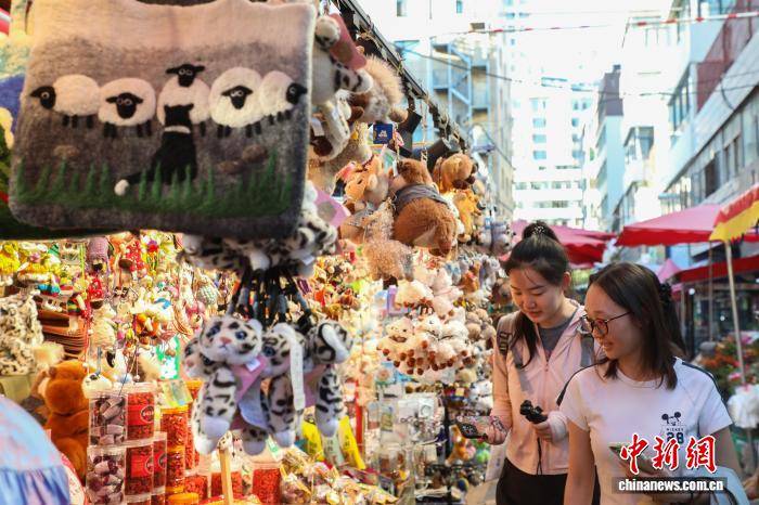 “夏都”西寧避暑旅遊熱度不減