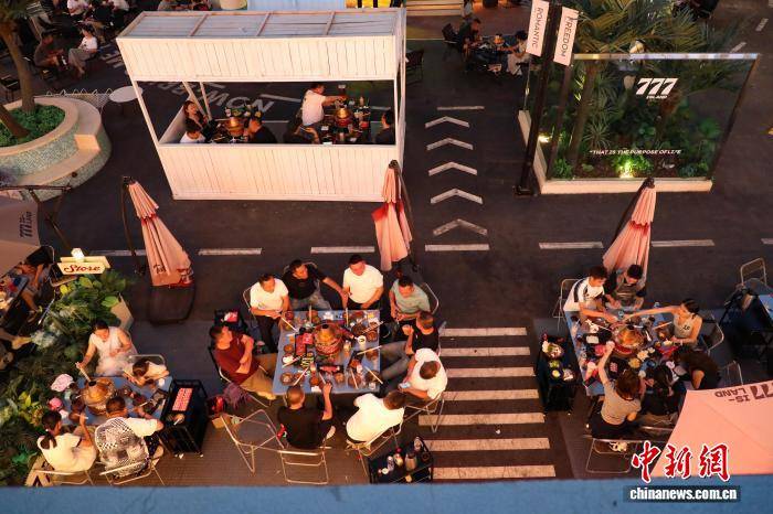 “夏都”西寧避暑旅遊熱度不減