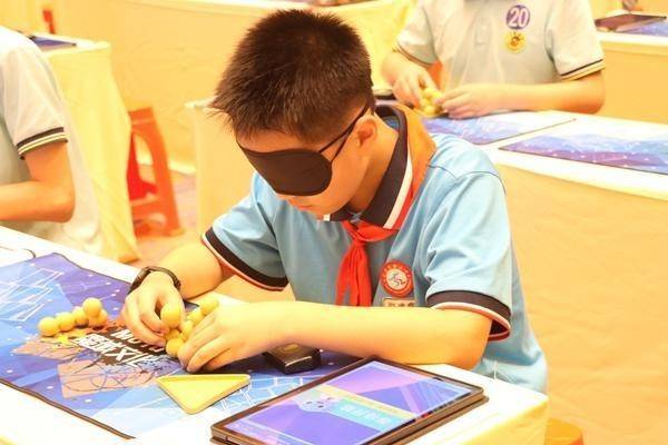 陳景潤科學基金會在尤溪縣的四年教育試驗 縣域數學教育“掐尖”不如“培土”
