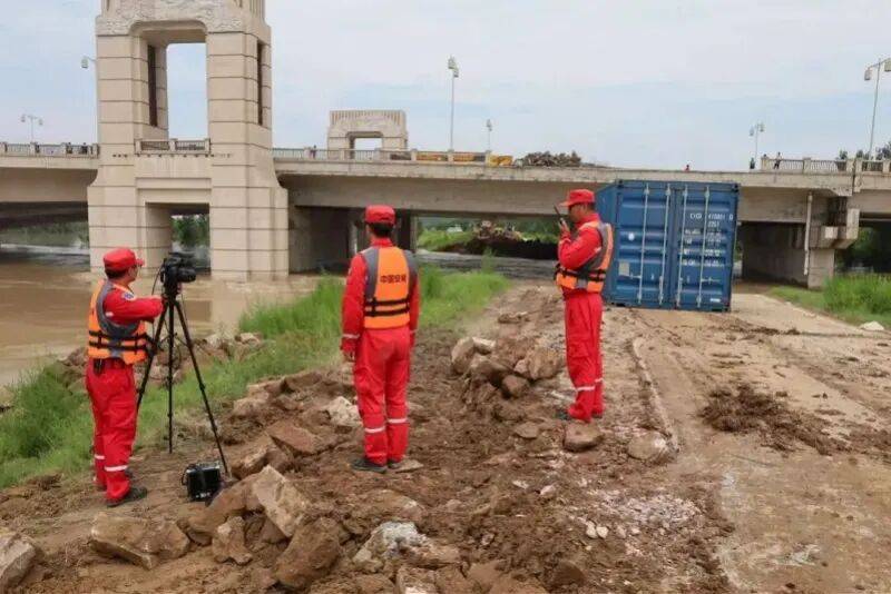 河南周口堤防潰口，醫院、駕校被淹，緊急封堵