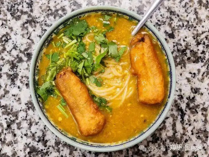原創澳門覓食記：從緬甸魚湯粉到非洲雞：澳門的美食到底有多“混搭”？