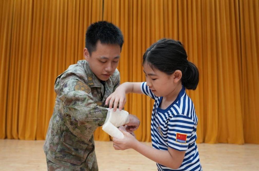 國防教育夏令營 軍營課堂見證軍娃別樣成長